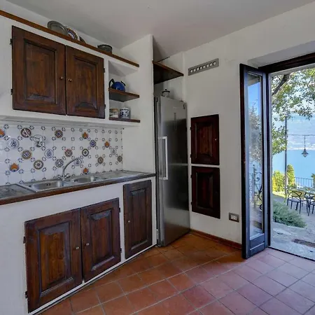 Limonaia Del Sole Villa *